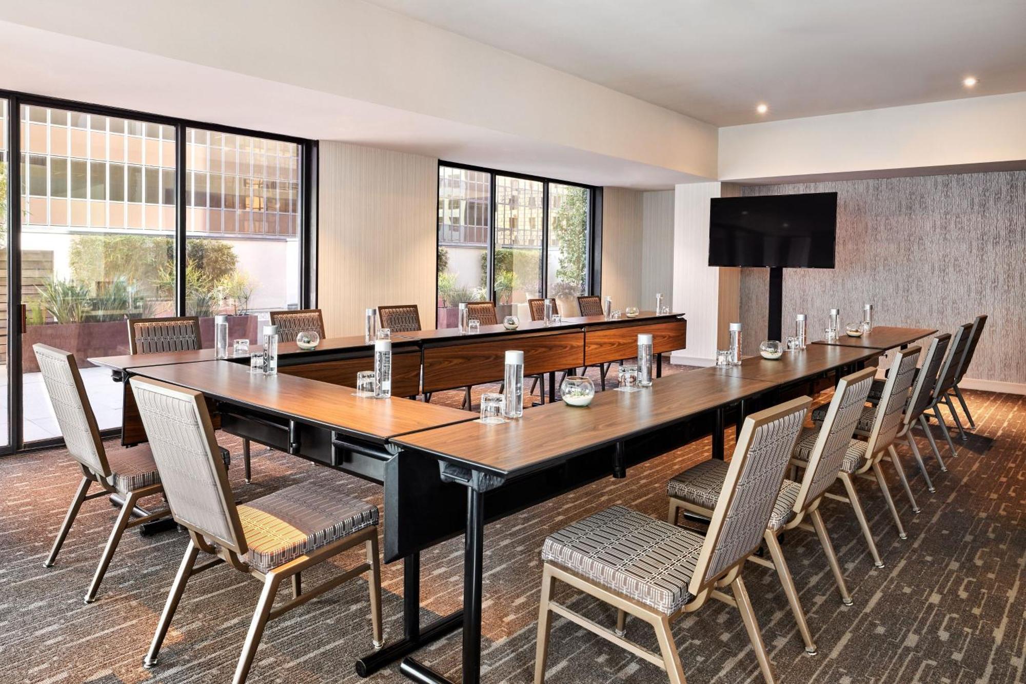 Sheraton Grand Los Angeles Exterior foto